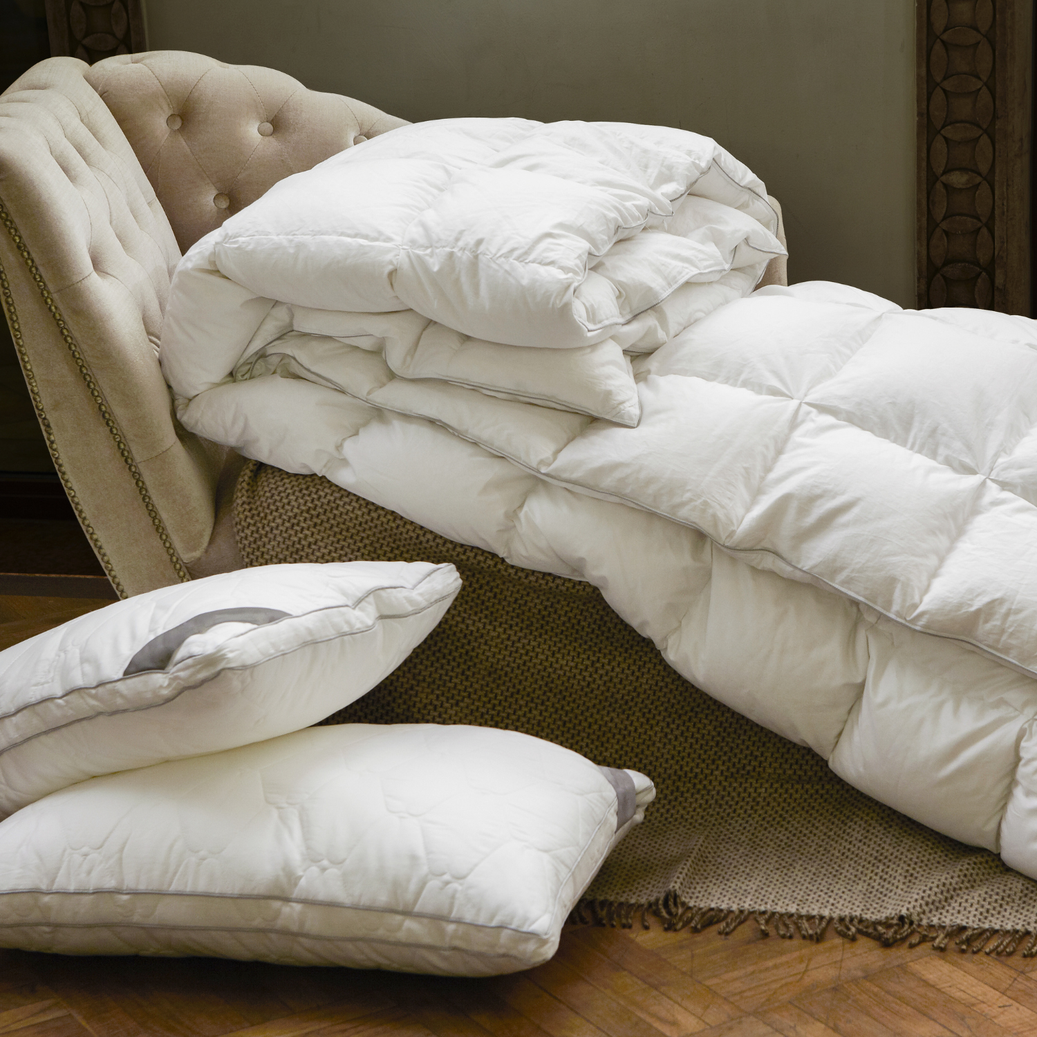 שמיכת פלומה 4 עונות 100% טבעי 800 גרם + 400 גרם.